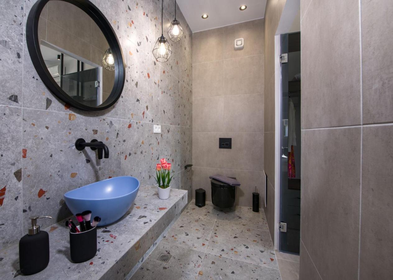 Luxury Villa Eva-Mari With Jacuzzi, 50M From The Beach Stalos Ngoại thất bức ảnh