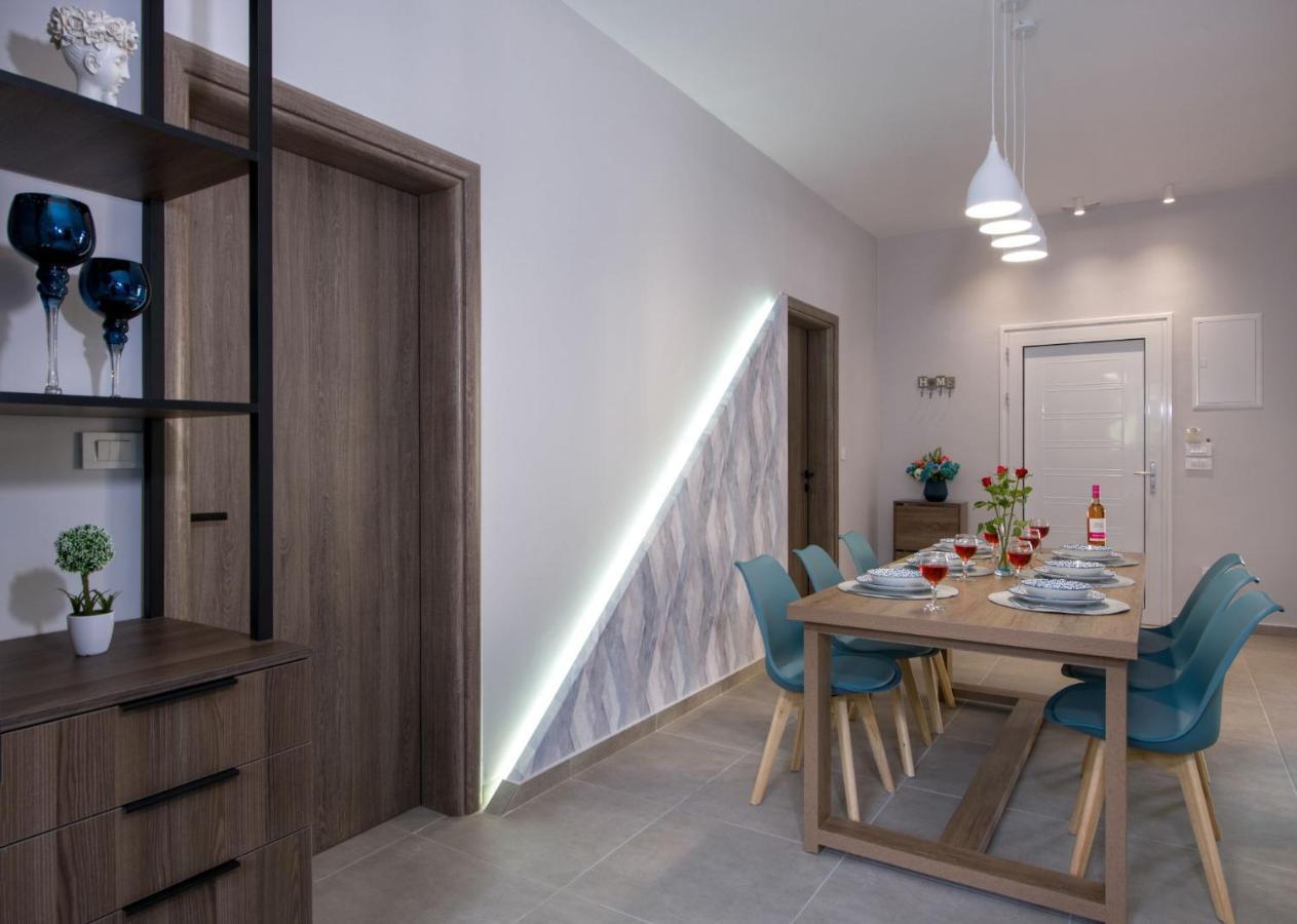 Luxury Villa Eva-Mari With Jacuzzi, 50M From The Beach Stalos Ngoại thất bức ảnh