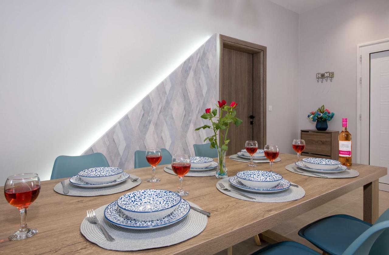 Luxury Villa Eva-Mari With Jacuzzi, 50M From The Beach Stalos Ngoại thất bức ảnh