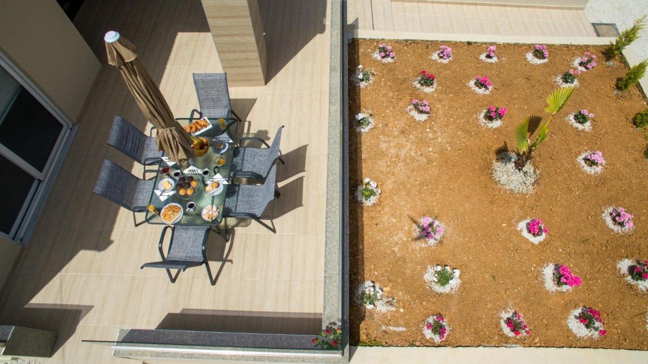 Luxury Villa Eva-Mari With Jacuzzi, 50M From The Beach Stalos Ngoại thất bức ảnh