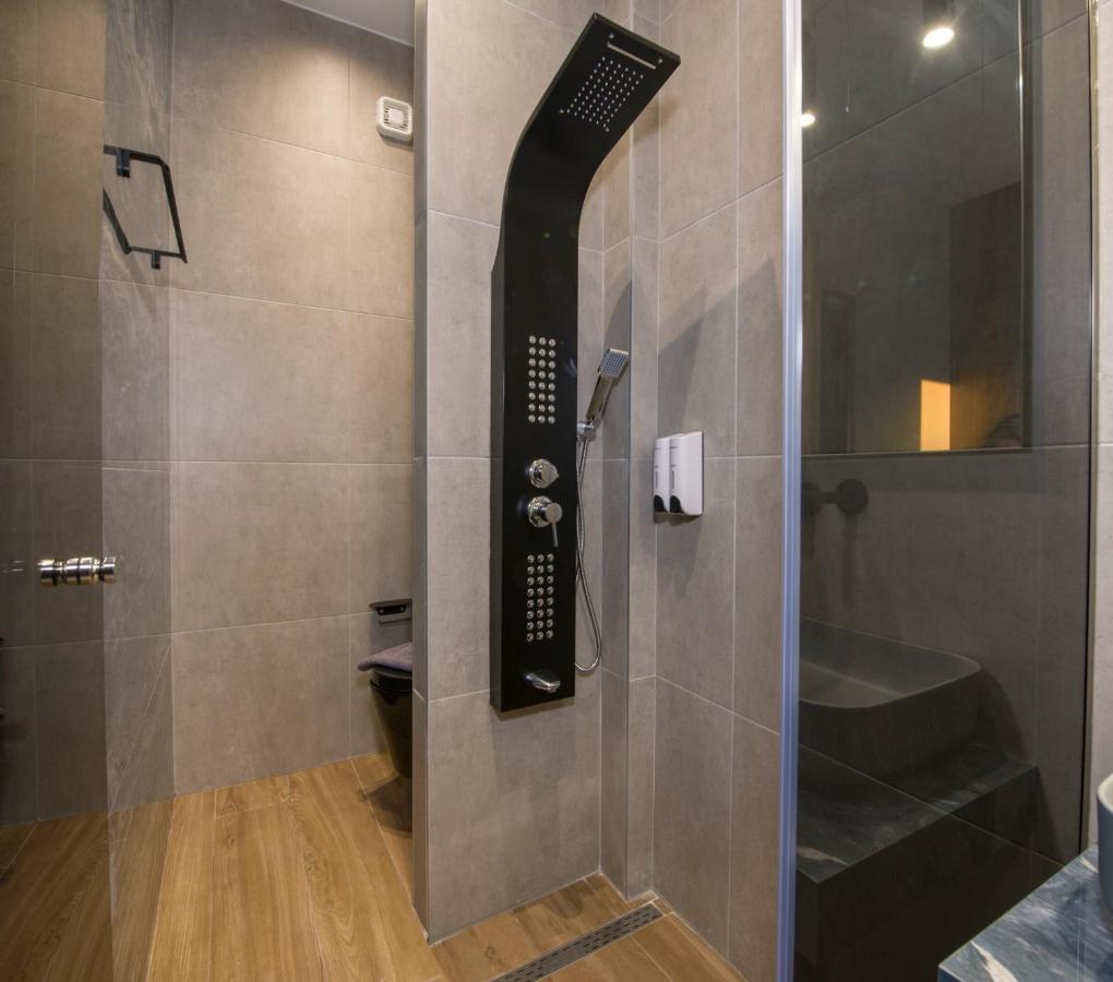 Luxury Villa Eva-Mari With Jacuzzi, 50M From The Beach Stalos Ngoại thất bức ảnh