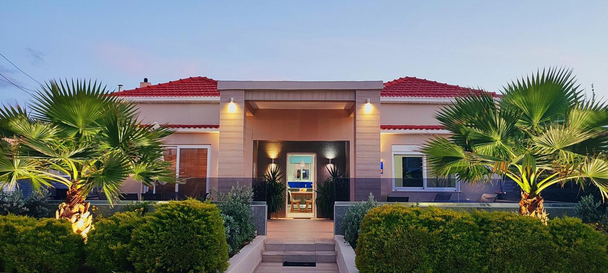 Luxury Villa Eva-Mari With Jacuzzi, 50M From The Beach Stalos Ngoại thất bức ảnh